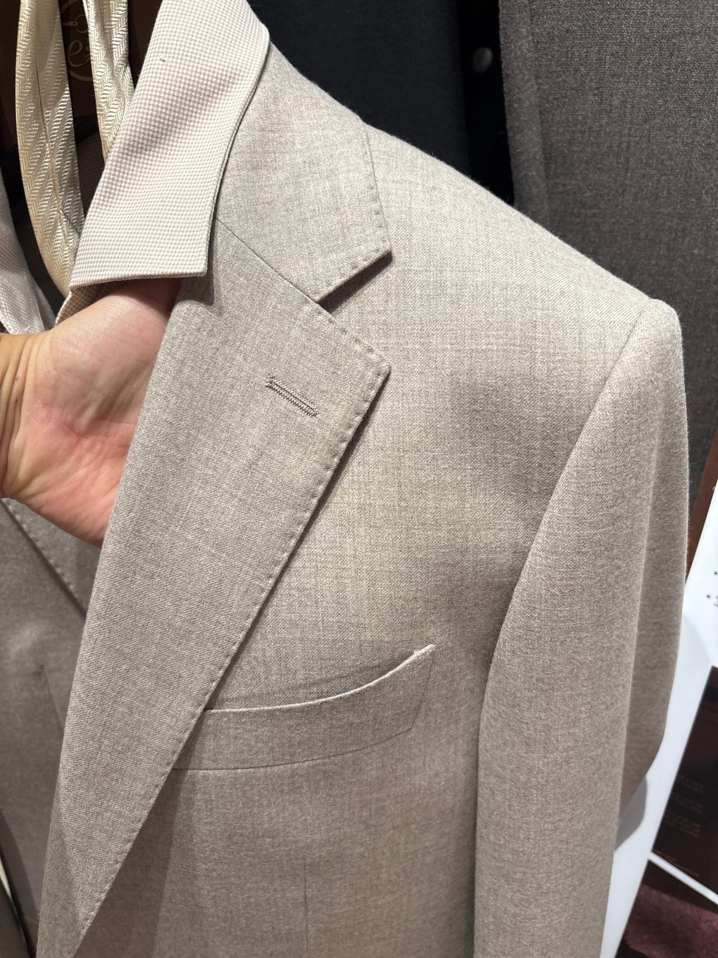 From design intent to structured suiting